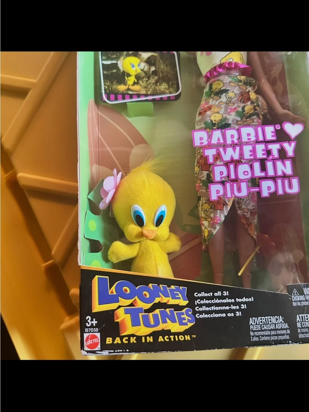 Vintage 2003 Barbie Loves Tweety Looney Tunes Back in Action Doll